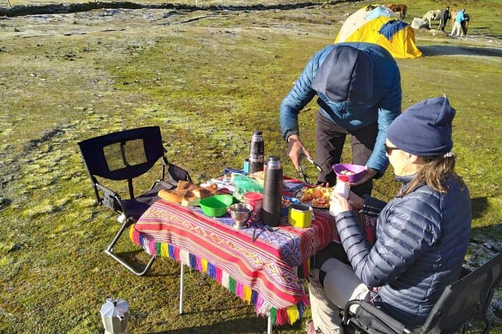 Huaraz High-Mountain Equipment Rental: Rent Trekking & Climbing Gear photo 5