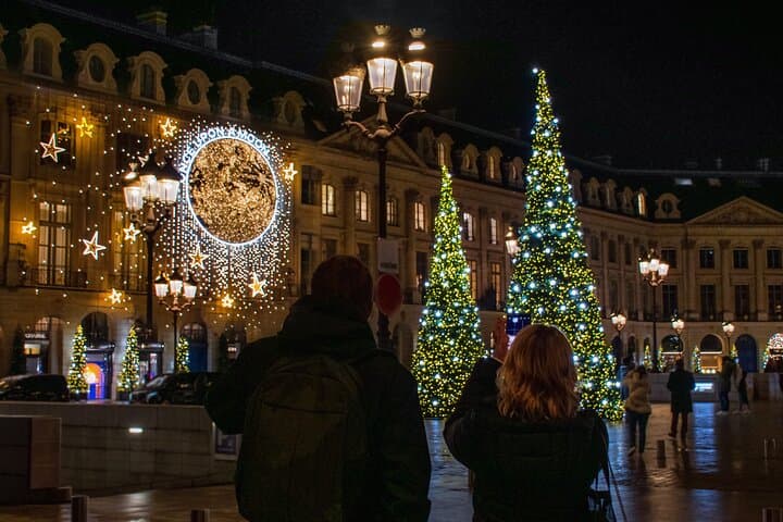 Paris Christmas Lights Walking Tour: Small-Group Evening Experience