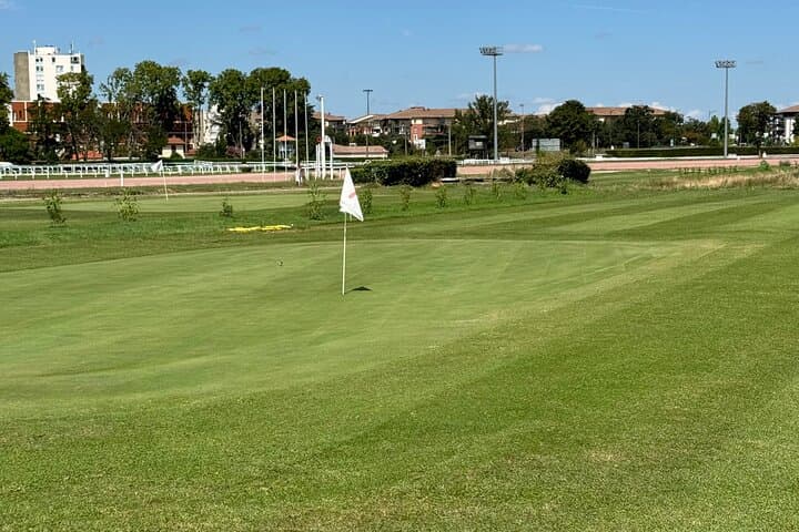 life-size-18-hole-mini-golf-on-a-toulouse-golf-course photo 6