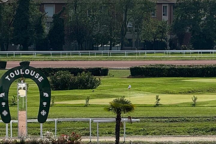 life-size-18-hole-mini-golf-on-a-toulouse-golf-course photo 4