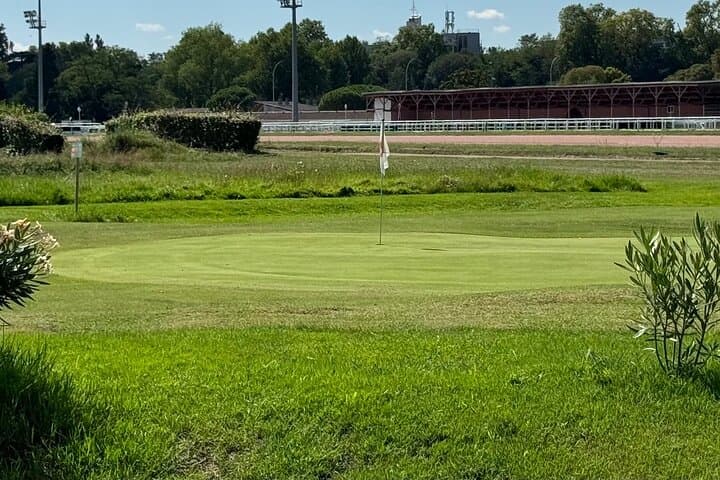 Toulouse Golf Lesson and Mini Golf: Beginner-Friendly 2-Hour Introduction photo 4
