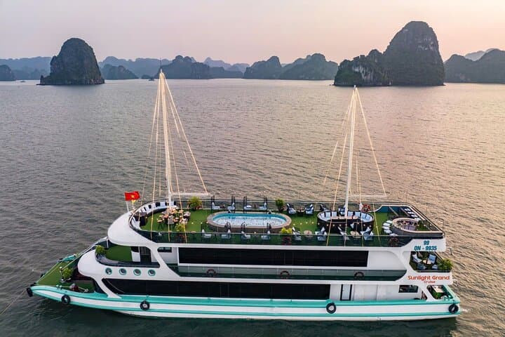Halong Bay Day Cruise: Sunlight Luxury Amethyst Full-Day Experience photo 3