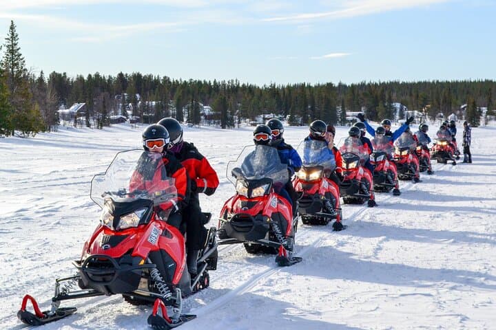 Through Lapland's Wilds: 32 km Snowmobile Adventure from Kiruna photo 4