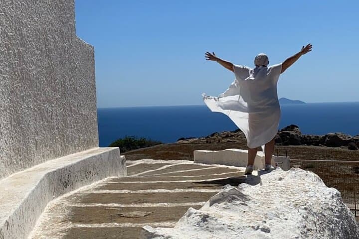 Half-Day Santorini Island Tour: Caldera Views, Akrotiri & Local Wine photo 3
