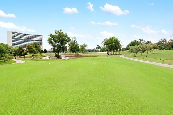 Sukajadi Golf Course Batam: An Affordable Tropical Golf Escape from Singapore photo 2