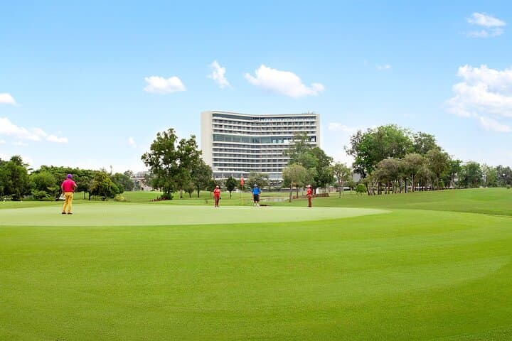Sukajadi Golf Course Batam: An Affordable Tropical Golf Escape from Singapore photo 4