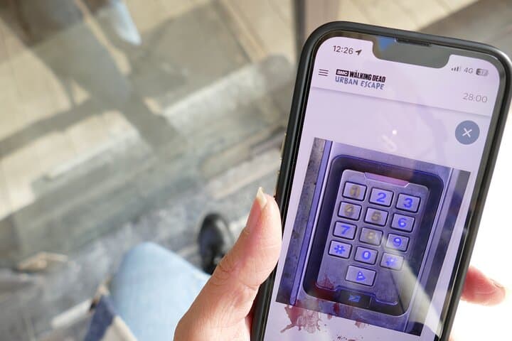 Outdoor Walking Dead Escape Game in Geneva: Urban Survival Adventure