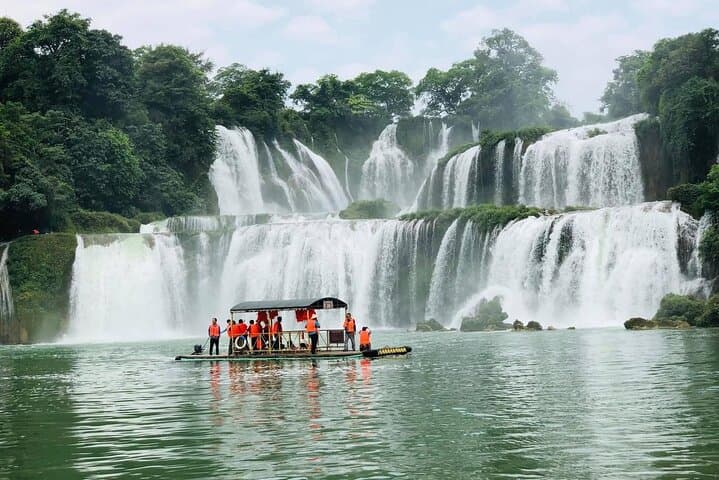 Ban Gioc Waterfall: Day Tours to Vietnam’s Border Cascades photo 2