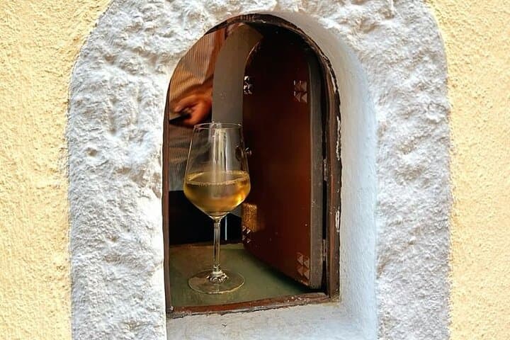 Michelangelo's David & Wine-Window Walking Tour in Florence photo 6
