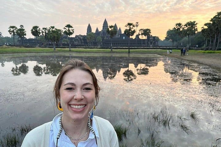 Angkor Wat Sunrise Tour: Temple-Hopping at Dawn in Siem Reap photo 2