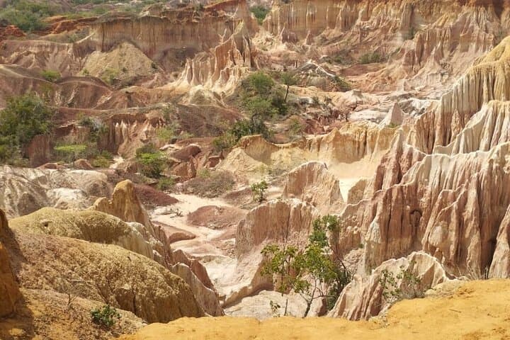 Malindi Day Tour: Gede Ruins, Robinson Island & Marafa's Hell's Kitchen photo 5