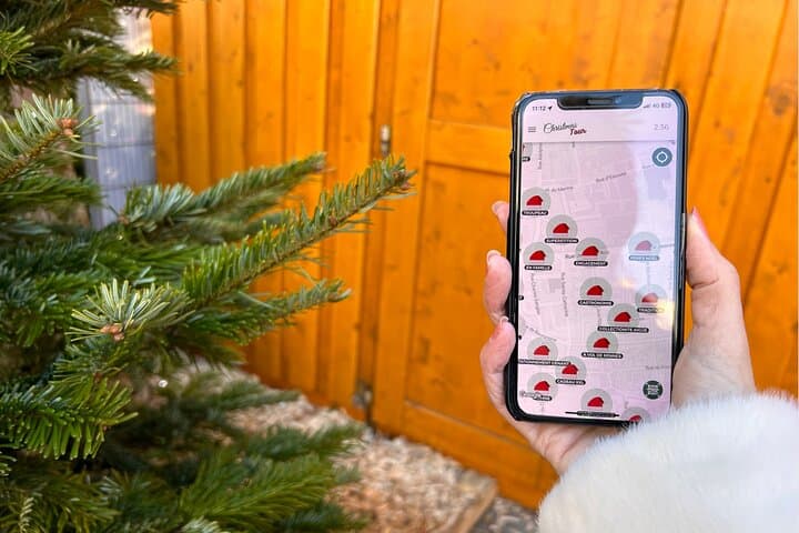 Interactive Track Game at Berlin Christmas Markets: Holiday Scavenger Hunt
