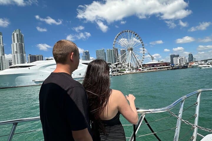 Miami Day Trip by High-Speed Train: Bayside Cruise, South Beach & City Tour photo 1