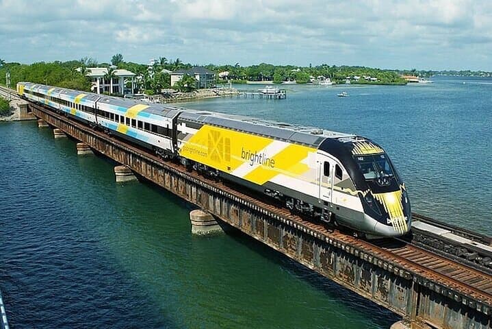 Miami Day Trip by High-Speed Train: Bayside Cruise, South Beach & City Tour photo 2