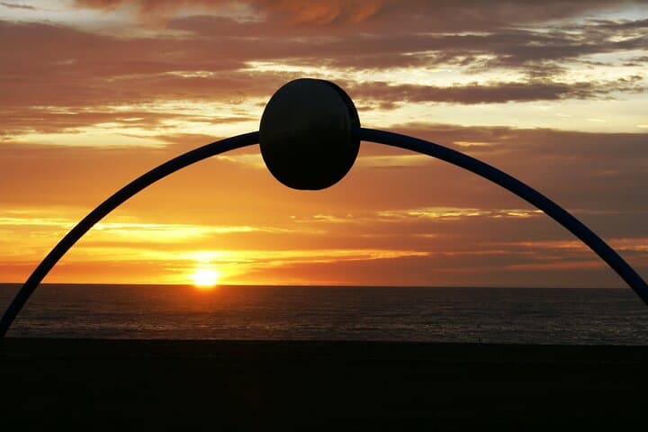 Napier Highlights Plus: Art Deco, Murals & Coastal Discovery photo 3