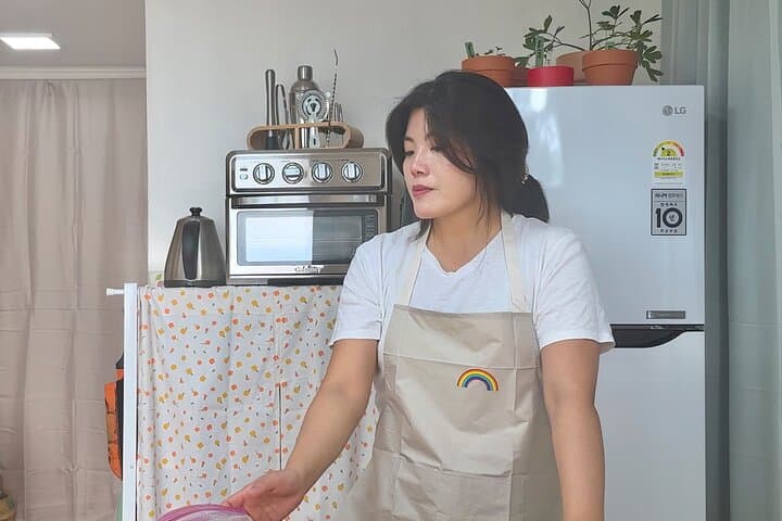 Vegan Korean Cooking Class in Itaewon — Gimbap, Sundubu-jjigae & Hwa-jeon Workshop photo 5