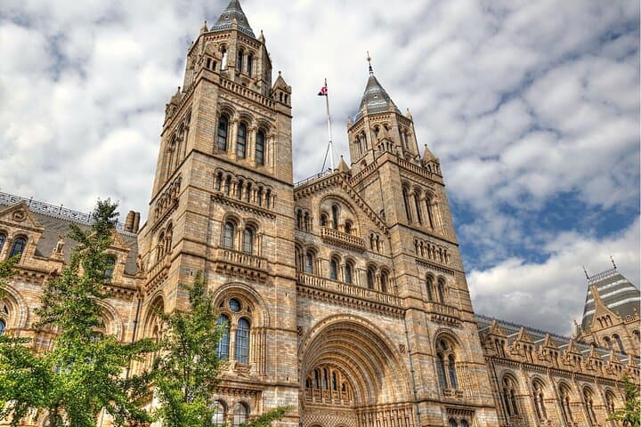 Natural History Museum London Audio Guide & Reserved Entry Ticket — Highlights Tour photo 5