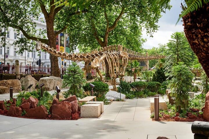 Natural History Museum London Audio Guide & Reserved Entry Ticket — Highlights Tour photo 3