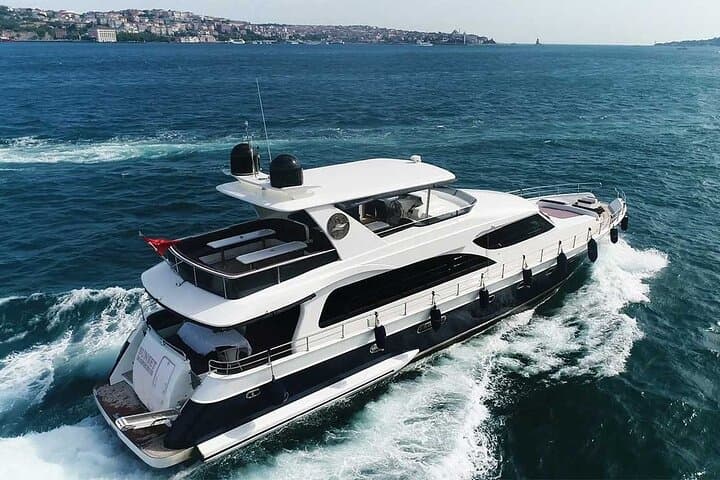 Sunrise Bosphorus Private Yacht Breakfast Cruise in Istanbul photo 6