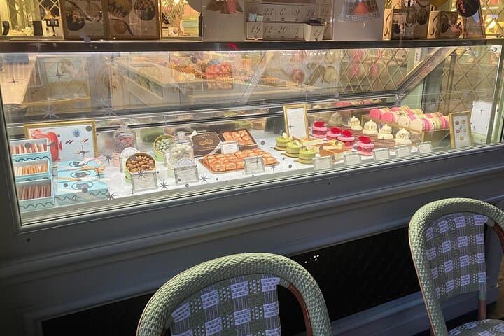 Le Marais Guided Walking Tour with Tastings — Paris Food & History photo 5