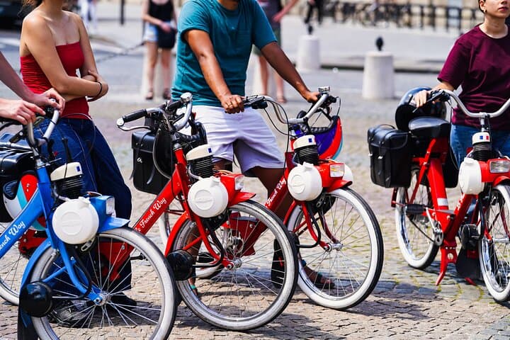 Chic Paris on a Vintage Solex: Private Right Bank Ride