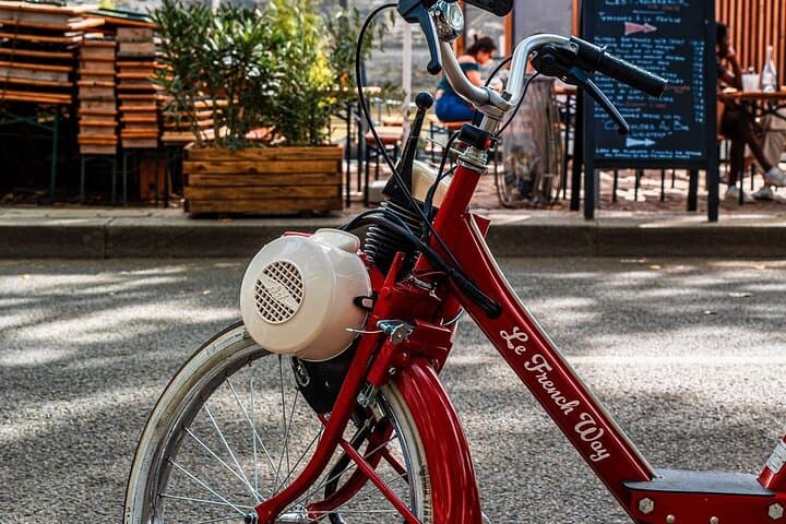 Chic Paris on a Vintage Solex: Private Right Bank Ride photo 3