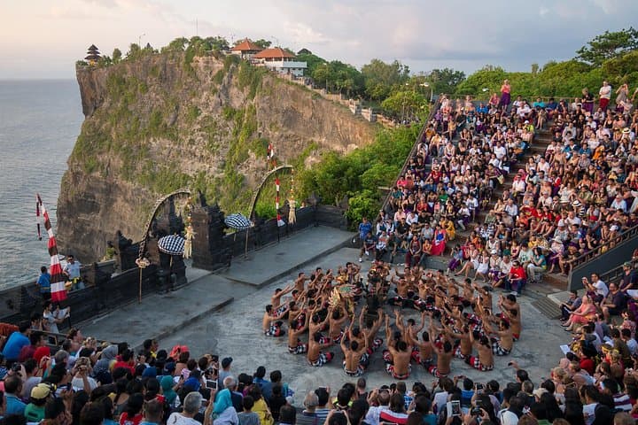 Uluwatu Highlights: Full-Day Bali Tour — Beaches, Temple & Kecak Dance