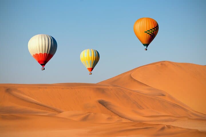 Dubai Desert Hot Air Balloon Ride with Transportation and Breakfast photo 5