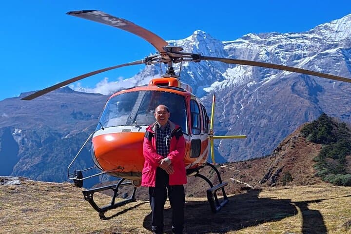 Everest Base Camp Helicopter Tour — Breakfast at Everest View with Aerial Himalayan Views photo 2