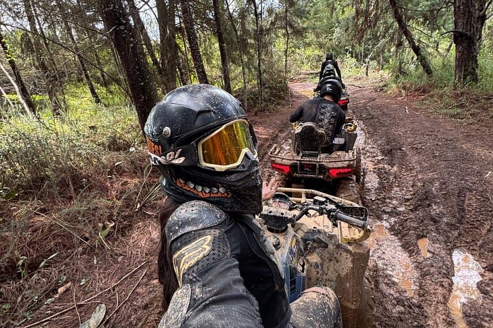 ATV 4x4 Adventure from Medellín: Rionegro Mud Runs & Airport Viewpoints photo 6