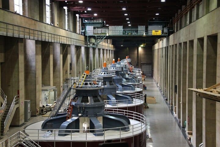 Hoover Dam Small-Group Tour: Powerplant, Bridge Walk & Lake Mead Overlooks photo 4