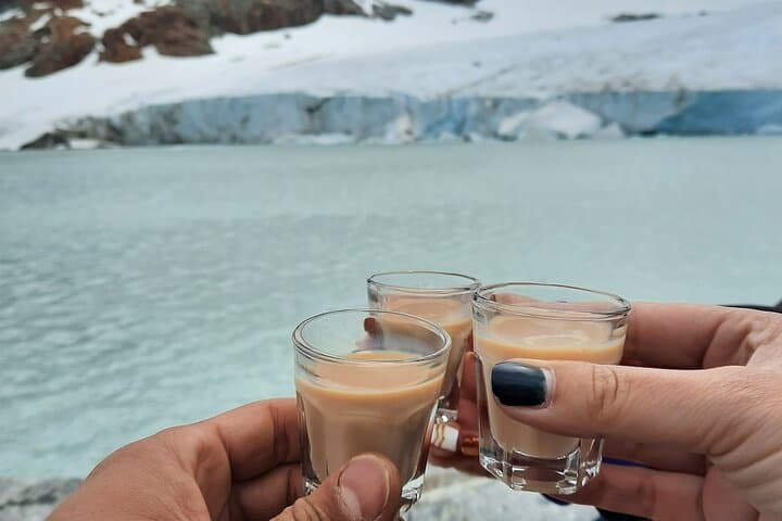 Trekking to Ojo del Albino Glacier: 21 km Glacier Hike from Ushuaia photo 6
