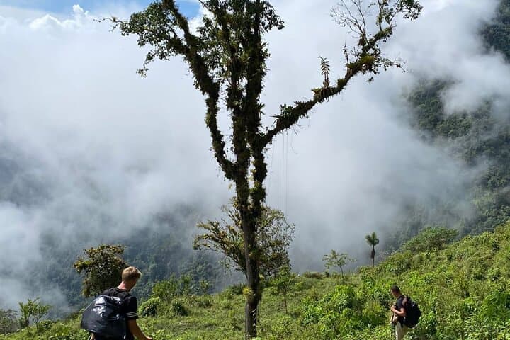 3-Day Nymejan Trek: Waterfalls, Indigenous Rituals & High-Altitude Views in Sierra Nevada