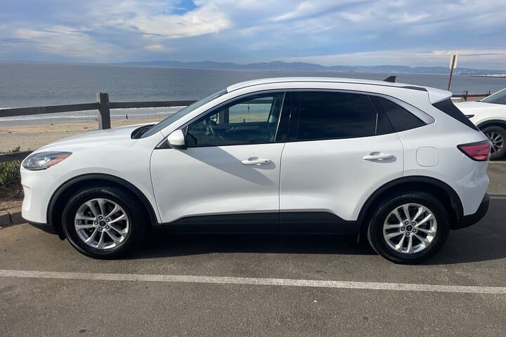 Private LAX Airport Transfer: Comfortable SUV Ride Between LAX and Los Angeles photo 4