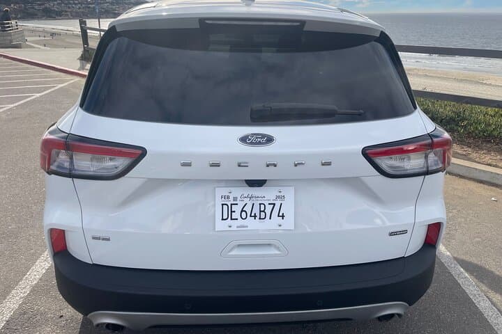 Private LAX Airport Transfer: Comfortable SUV Ride Between LAX and Los Angeles photo 5