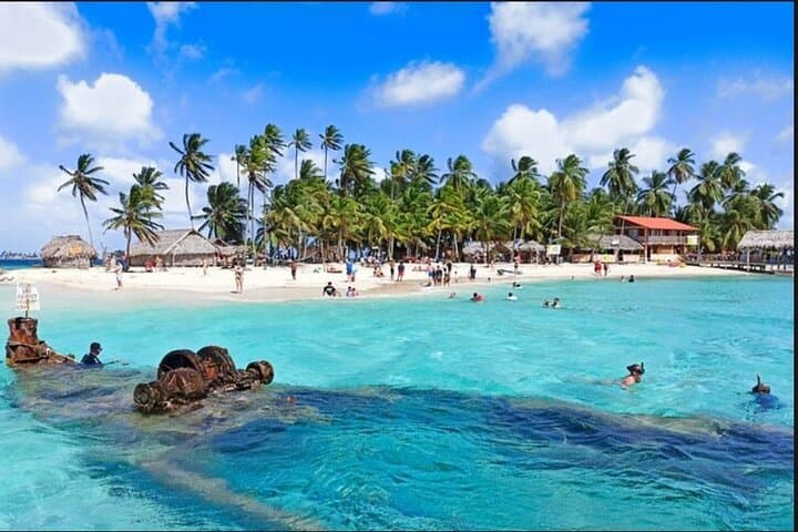 Snorkel Dog Island and Natural Pools — Full-Day San Blas Adventure from Panama City