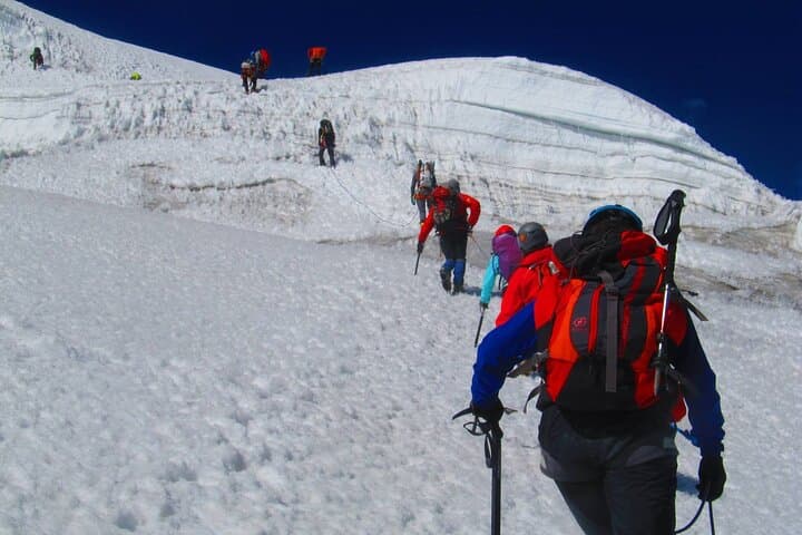 Alpamayo Climbing Expedition: 6-Day Summit from Huaraz photo 4