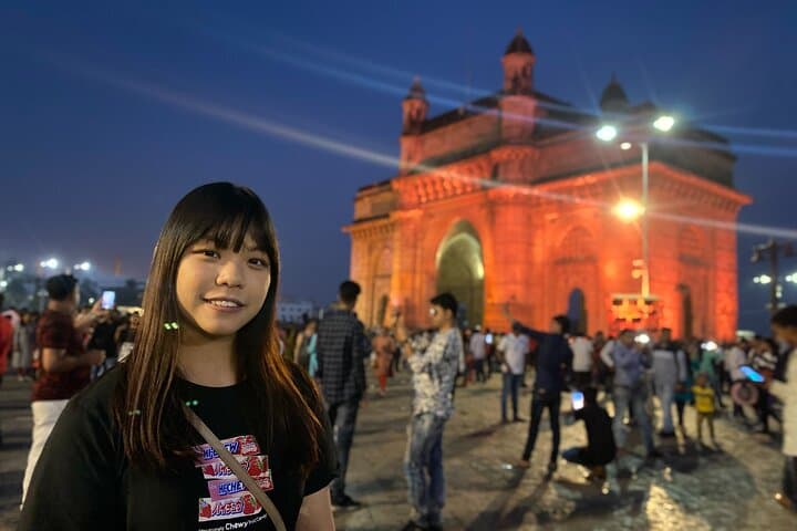 Discover the Enchanting Mumbai by Night: An Unforgettable Sightseeing Tour photo 5