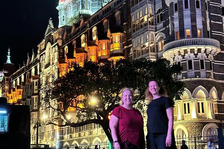 Discover the Enchanting Mumbai by Night: An Unforgettable Sightseeing Tour photo 6