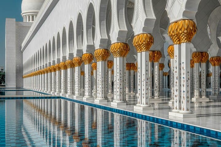 Louvre Abu Dhabi and Sheikh Zayed Grand Mosque Tour — Tickets & Practical Guide photo 6