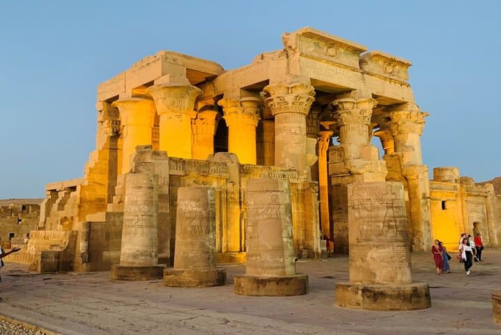 Edfu and Kom Ombo Temples Private Day Tour from Luxor — Complete Visitor Guide