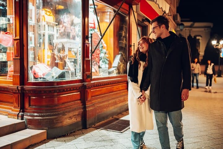 Romantic Paris by Night: Private 3-Hour Evening Walking Tour