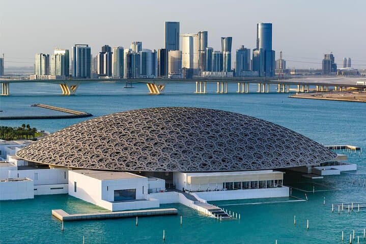Abu Dhabi Day Tour: Sheikh Zayed Mosque, Corniche Views & Louvre Abu Dhabi
