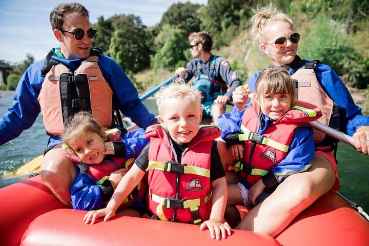 Rangitikei River Grade II Rafting in Mangaweka — 1-Hour Family-Friendly Adventure photo 2