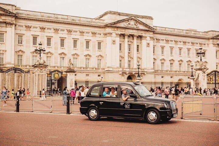 private-london-taxi-tour-royals-hidden-gems-hotel-pickup photo 2