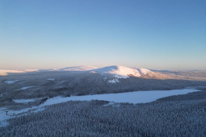 Lapland Wilderness Adventure: Snowshoeing & Aurora Watching in Ylläs photo 6