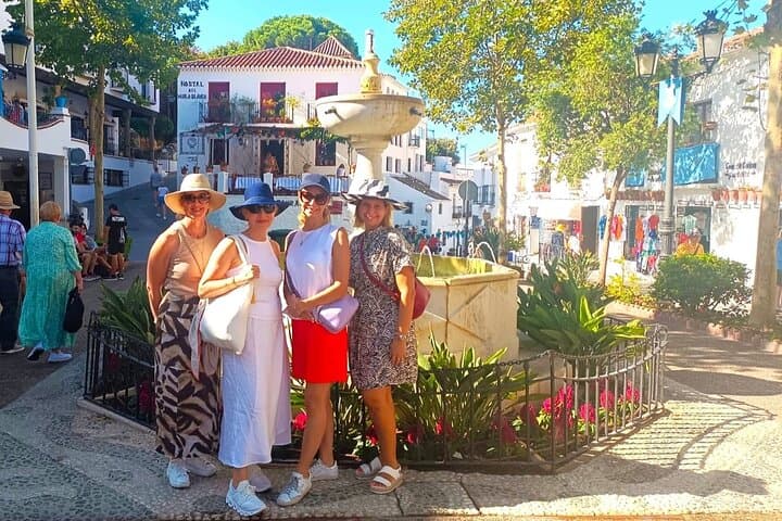 Private Mijas Pueblo Tour from Costa del Sol — Whitewashed Streets, Views & Local Craft