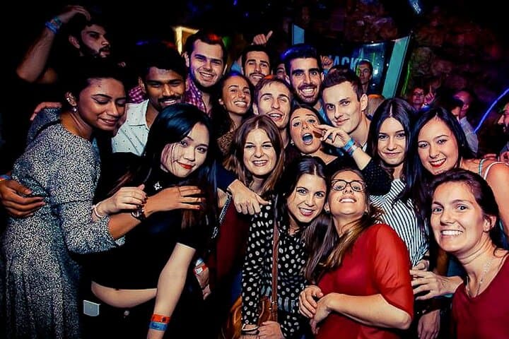 Krakow Evening Pub Crawl: Old Town Bars, Open Bar & Club Entry