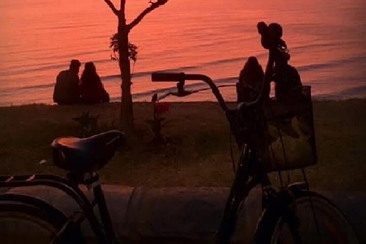 Coastal Cycle: Miraflores to Barranco Bike Ride in Lima photo 3