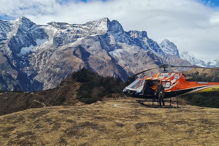 Everest Base Camp Helicopter Tour — Breakfast at Everest View with Aerial Himalayan Views photo 6